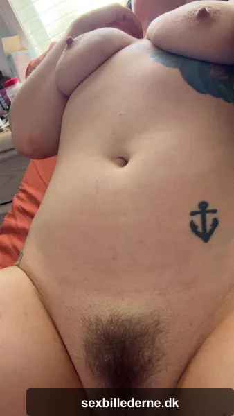 Do you like eating hairy 🐱