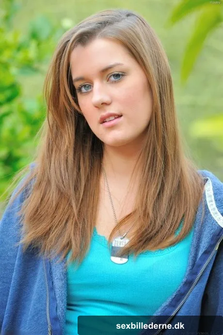 Sweet teen Hayley reveals her boobs and rubs her twat up close outdoors