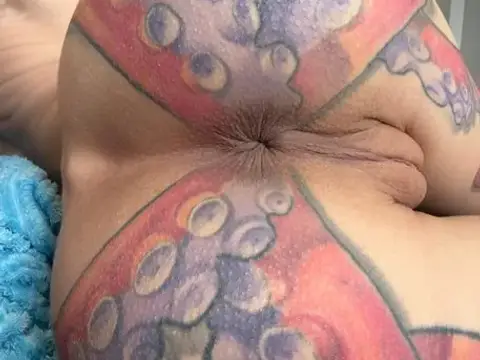 You don't have to choose, you can fuck both