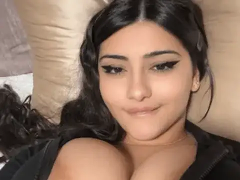 That surprise reveal when the big tits and bouncy naturals finally come
