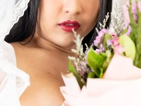 Franks TGirl World performed by Pop Hot Images